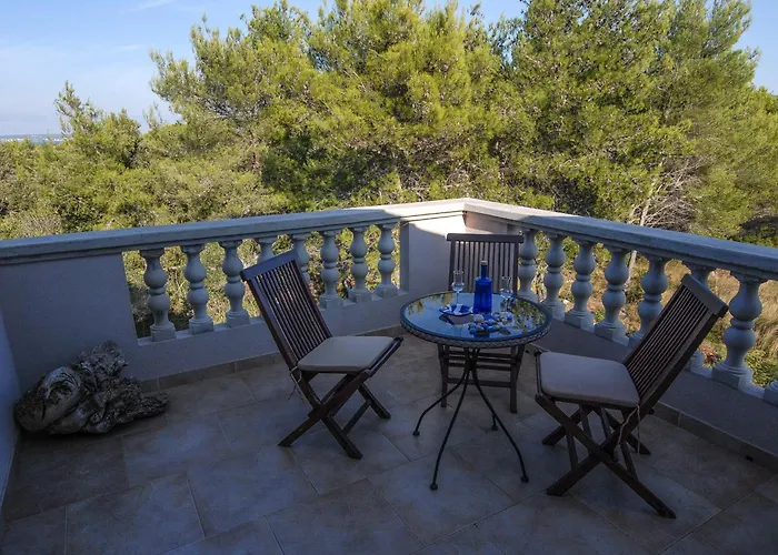 By The Sea - 8468 * Ugljan